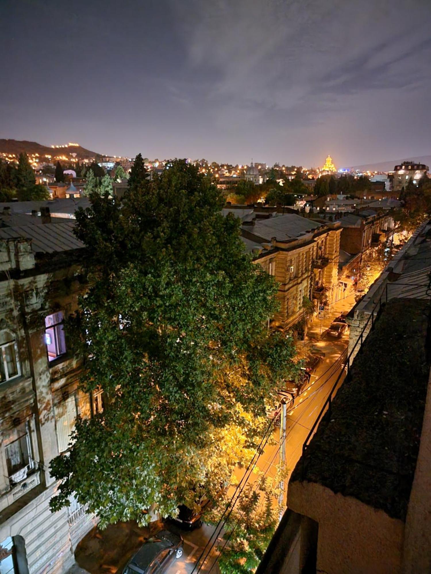 Cozy & Sweet Home Tbilisi Exterior photo